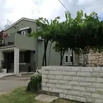 דירה Tireli לאבין